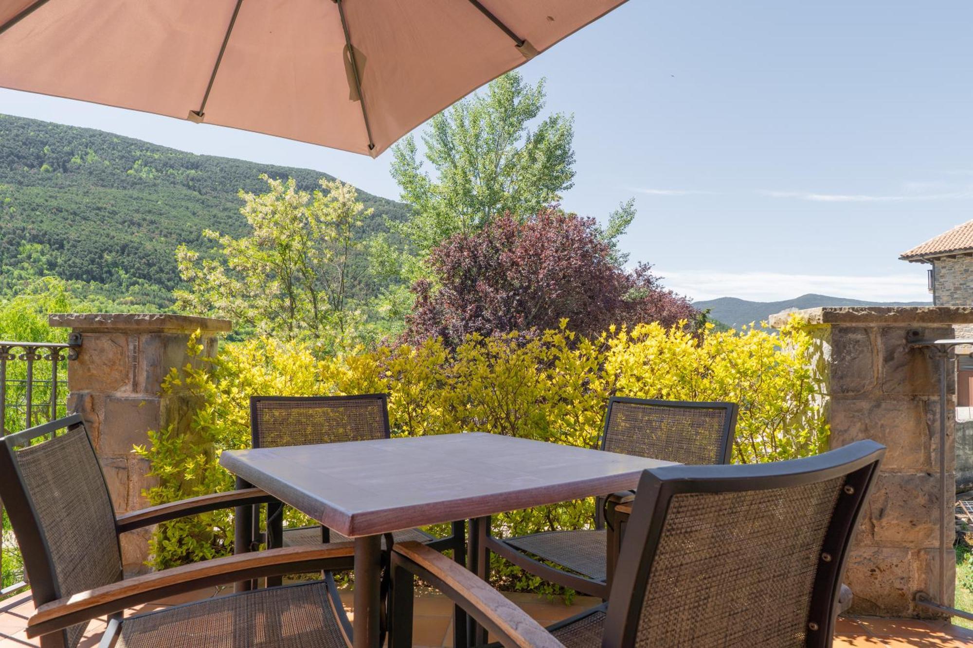 Apartmán La Borda De Marco Gavín Exteriér fotografie